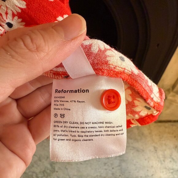 Reformation Floral Print V-Neck Blouse - Size 6 - Picture 5 of 5